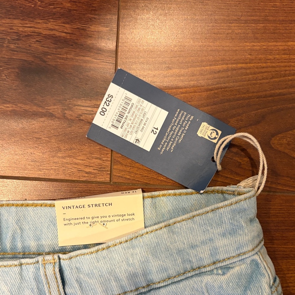 Universal Thread Light Blue Vintage Stretch Straight Distressed Jean Size 12/31R - Picture 6 of 13